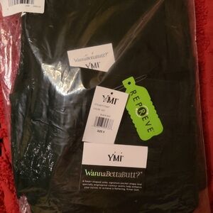 Wome's WannaBettaButt Midrise Bootcut Jeans - Black Size 9